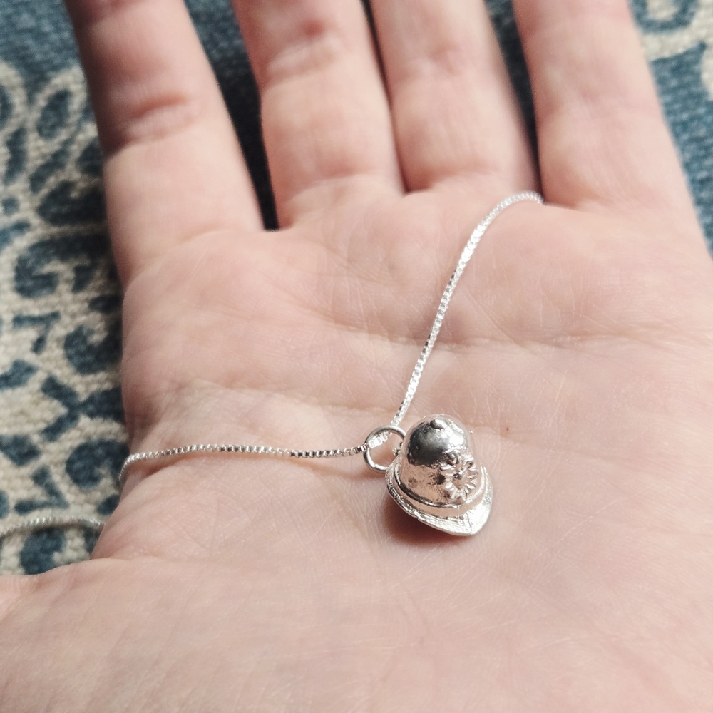 Vintage British Solid 925 Sterling Silver Police / Fireman's Helmet Necklace